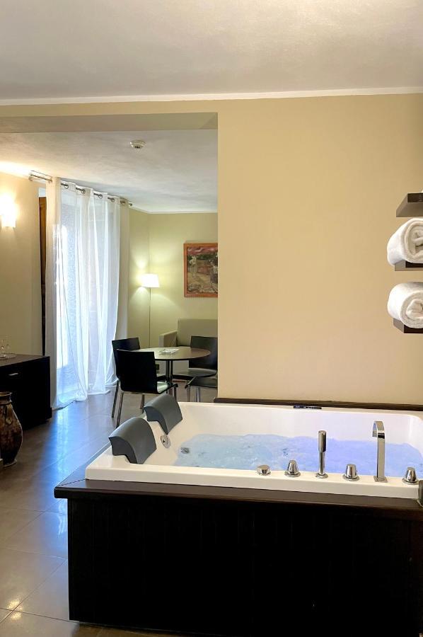 Residenza Il Barone Acomodação com café da manhã Tropea Exterior foto