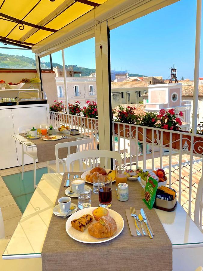 Residenza Il Barone Acomodação com café da manhã Tropea Exterior foto